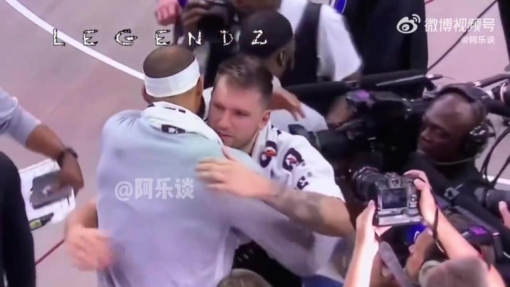 違規招募東契奇賽后與加福德悄悄話：我們會再度一起打球的