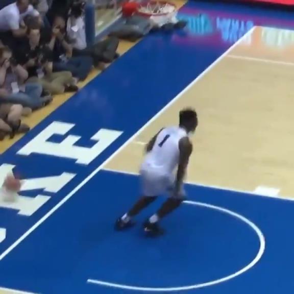 真的很炸裂！錫安大學(xué)時(shí)的球風(fēng)是真勁爆啊